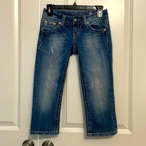 Miss Me capris. Size 24.